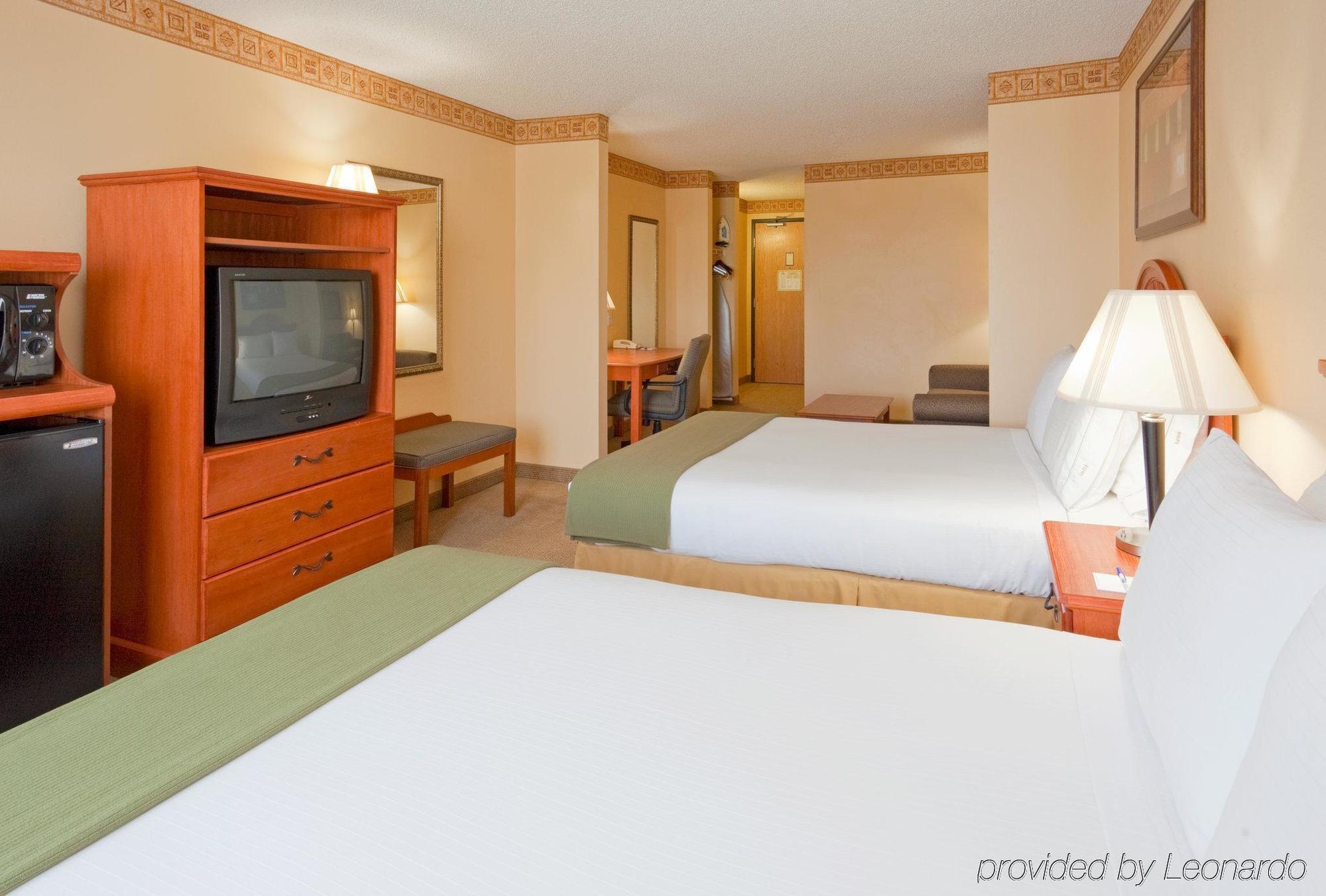 Holiday Inn Express Hotel & Suites Livermore By Ihg Værelse billede